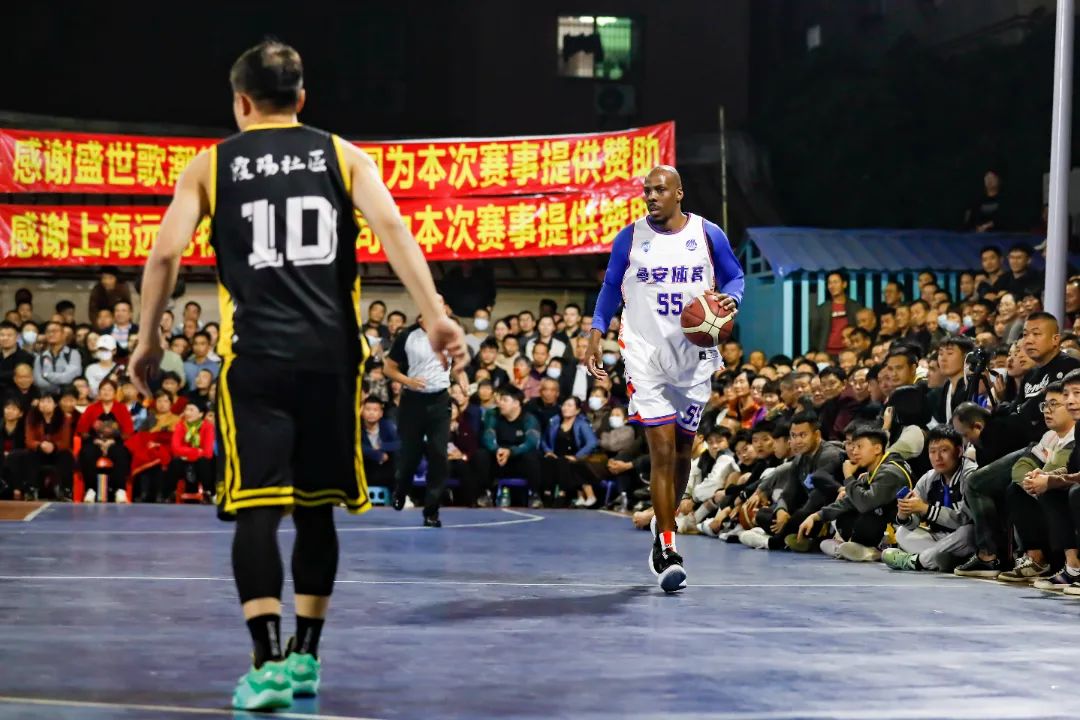 更包括多年 更包括多年