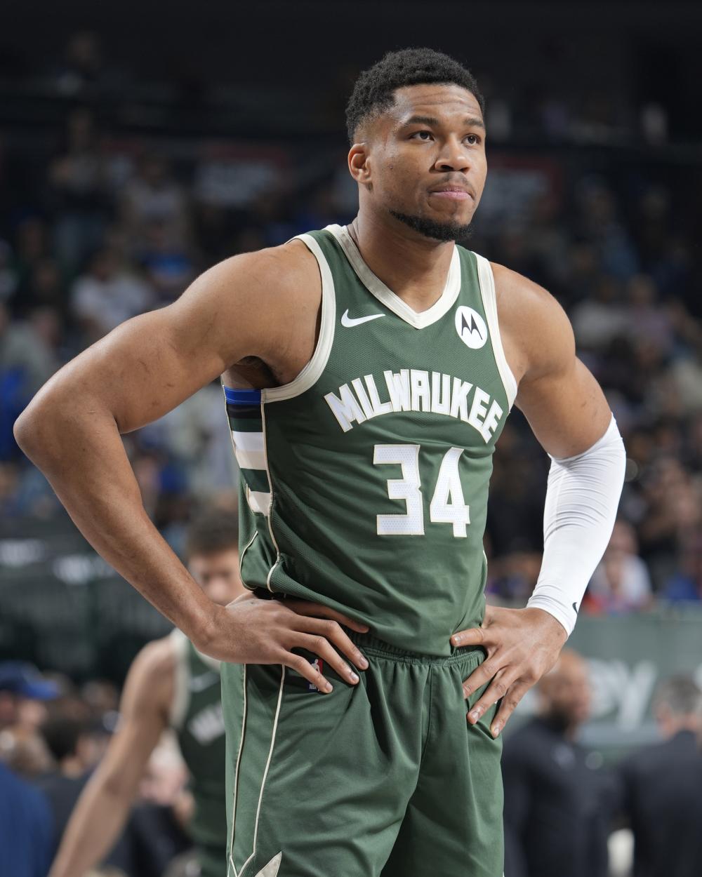 养年轻球员 养年轻球员